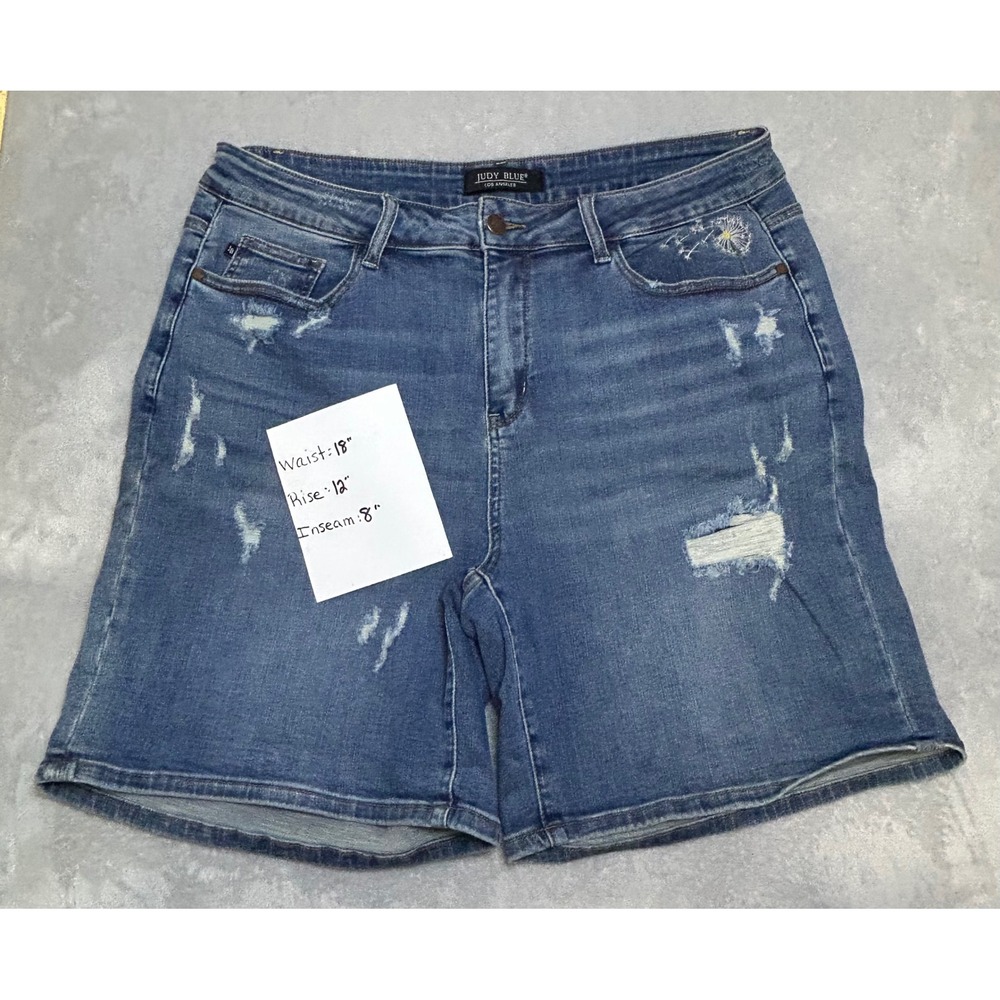 Judy Blue Dandelion Embroidered Distressed Bermuda Shorts Women's Sz 2X
Denim - Picture 5 of 6